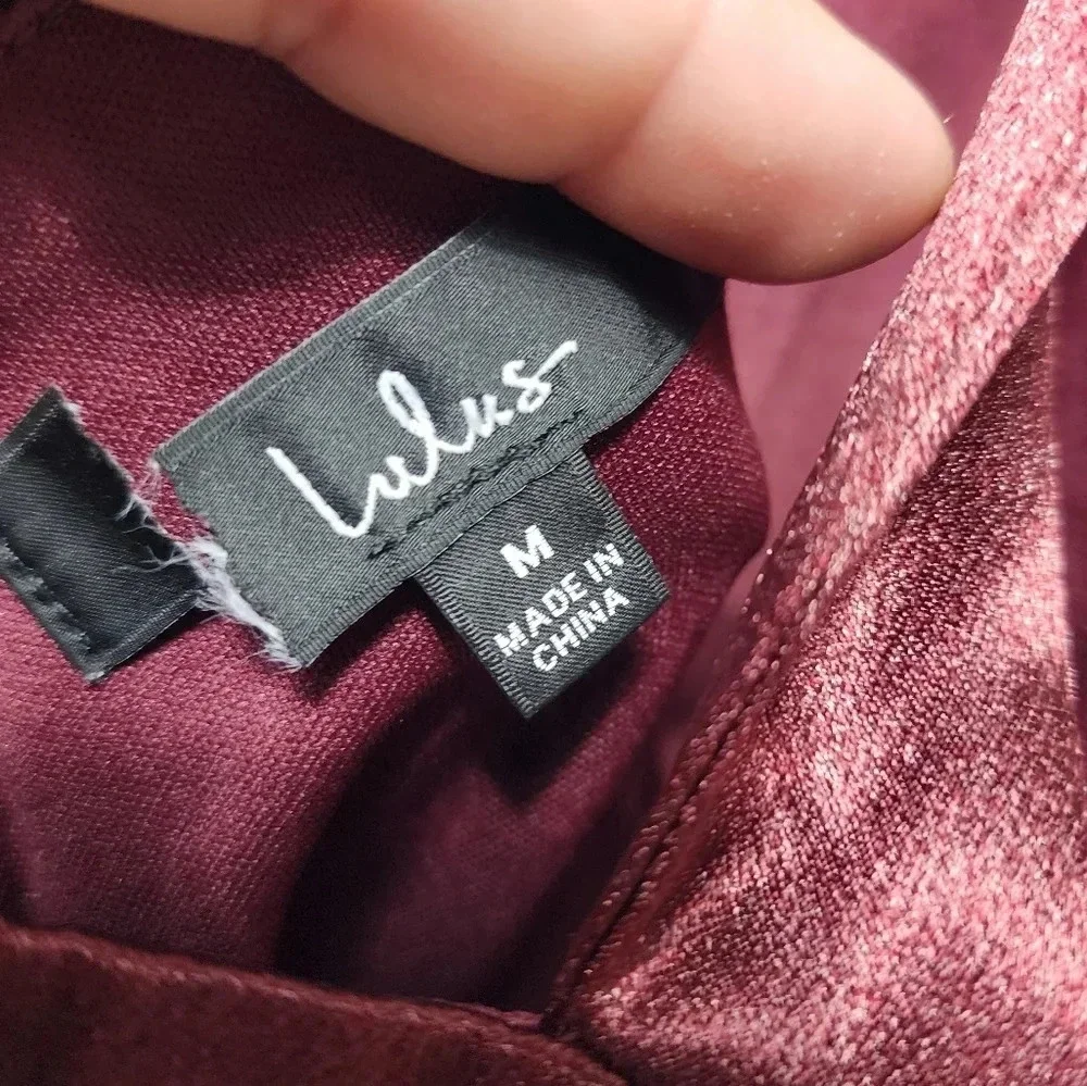 Lulu's On the Guest List Burgundy Satin One-Shoulder Maxi Dress M Wedding Party - Picture 13 of 13